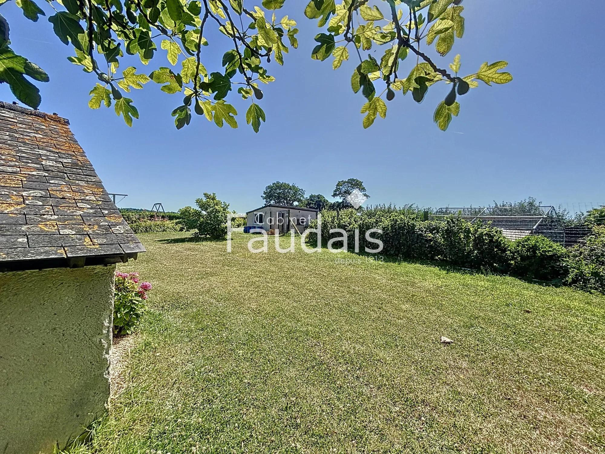 Sénoville, Normandy, France. - Photo 9