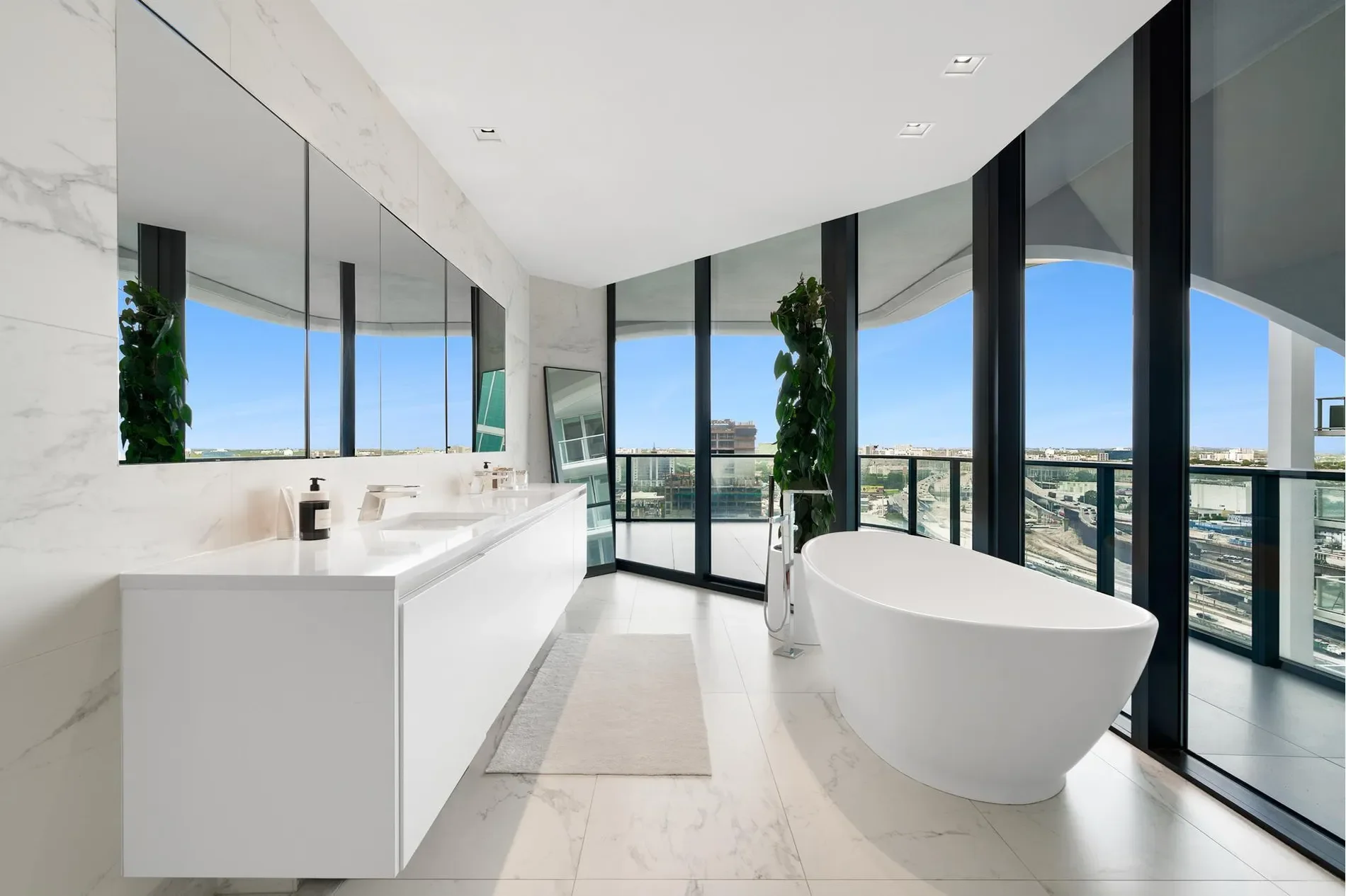 1000 Biscayne Blvd, Miami, Florida, United States. - Photo 13