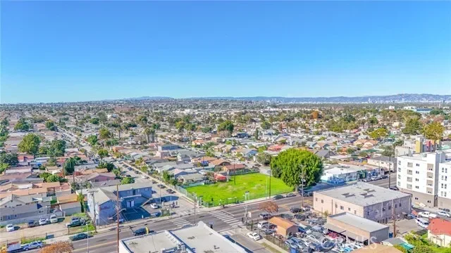 1335 W 68th, Los Angeles, CA 90044, Los Angeles, California, United States. - Photo 22