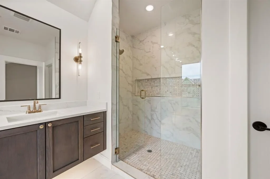 1340 Cherry Hills Lane, Irving, Texas, United States. - Photo 14
