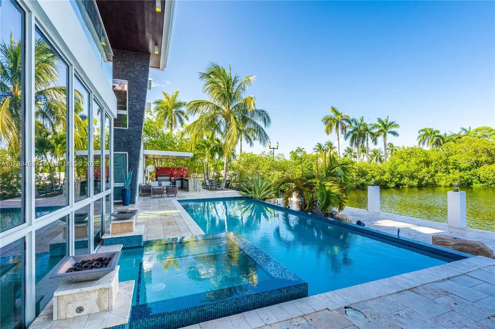 300 Royal Plaza Dr, Fort Lauderdale, Florida, United States. - Photo 10
