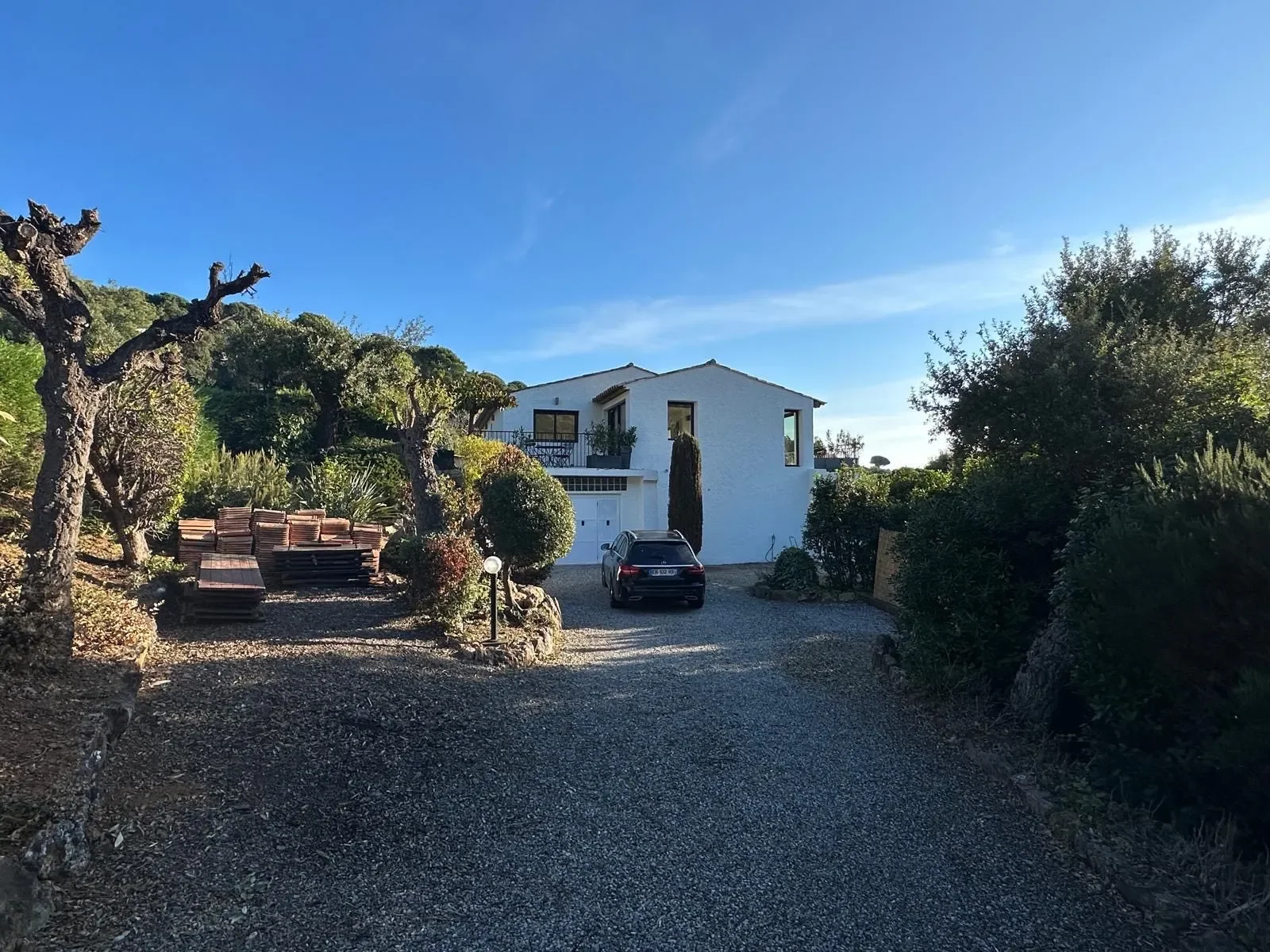 Exterior photo 7