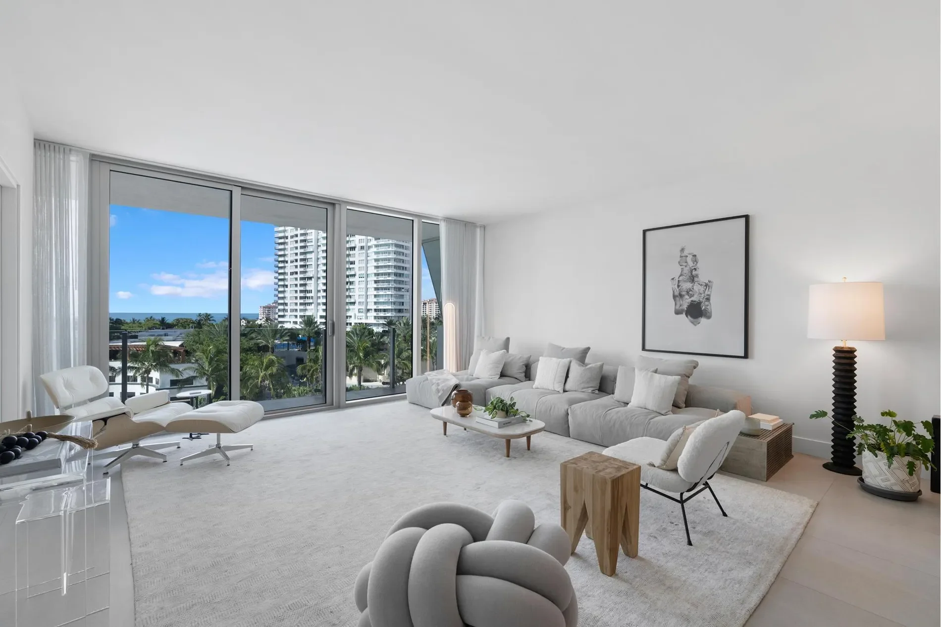 1 Collins Ave, Miami Beach, Florida, United States. - Photo 18