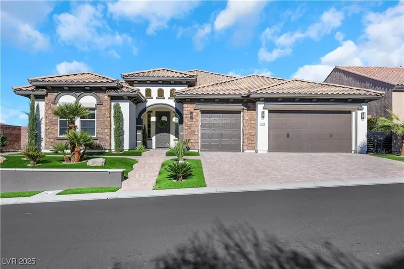 2460 Chateau Napoleon Drive, Henderson, Nevada, United States. - Photo 116