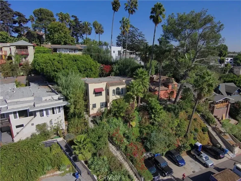 3201 Hamilton Way, Los Angeles, California, United States. - Photo 20
