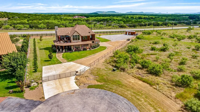 1060 Gordon Mtn Vw Court, Graford, TX 76449, Graford, Texas, United States. - Photo 30