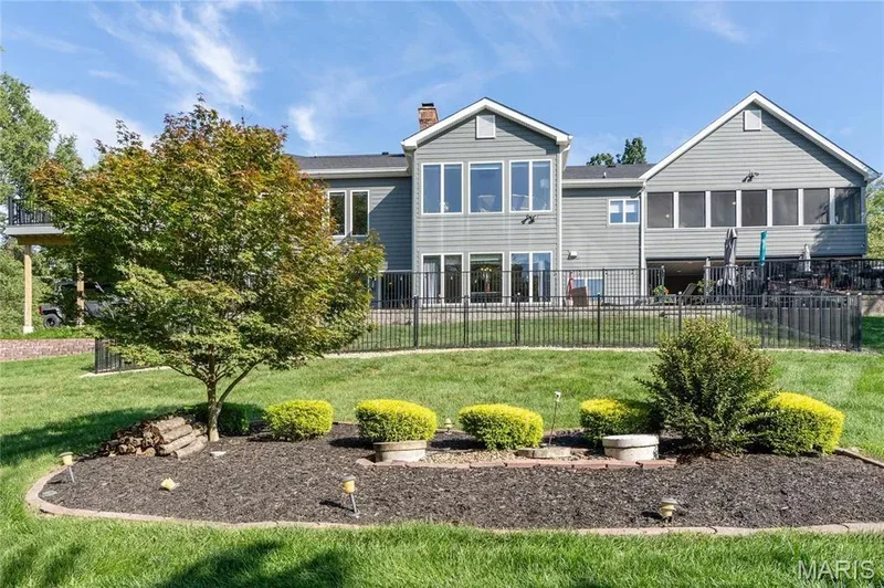 Single Family Residence in Wildwood