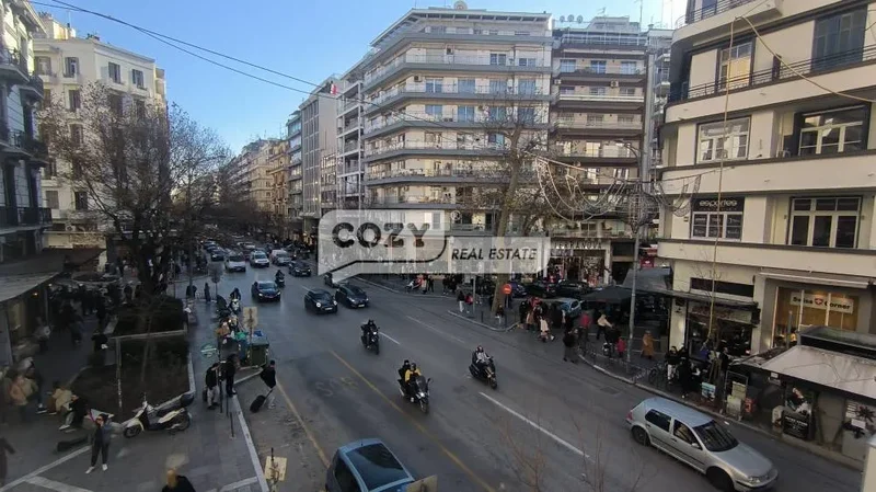 Apartment 330sqm in Center