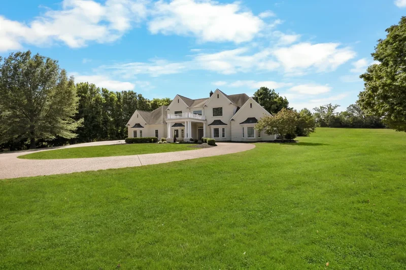 2360 Memorial Drive Ext, Clarksville, TN 37043, Clarksville, Tennessee, United States. - Photo 59