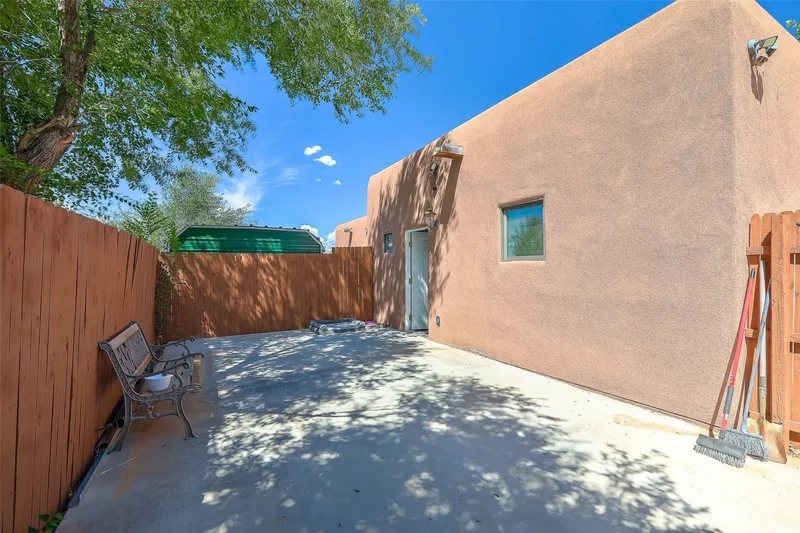 23 Senda Corvo, Santa Fe, NM 87507, Santa Fe, New Mexico, United States. - Photo 52