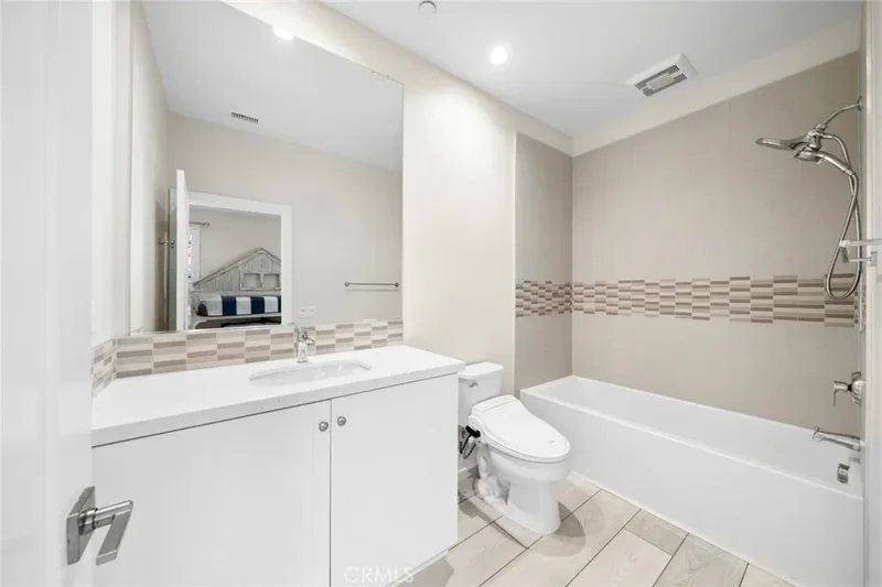143 Trumpet Flower, Irvine, CA 92618, Irvine, California, United States. - Photo 20