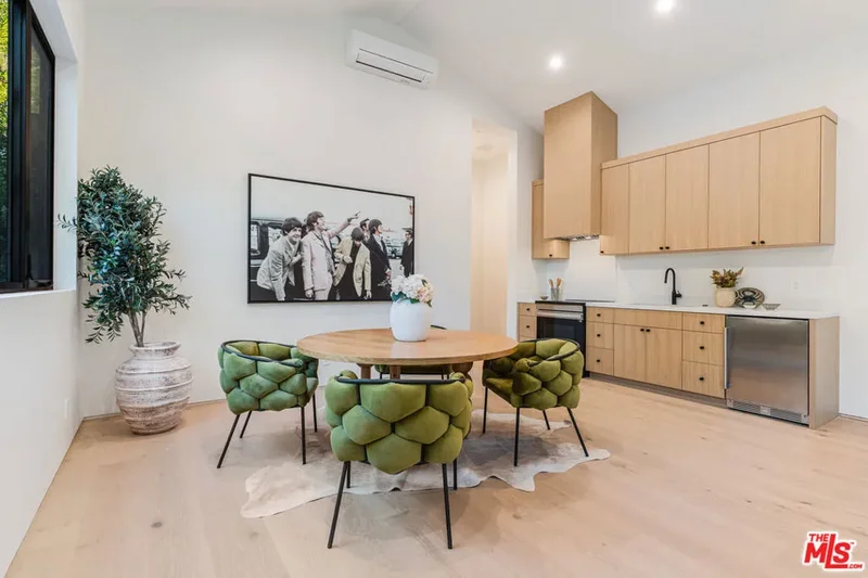 5064 Encino Avenue, Los Angeles, California, United States. - Photo 40
