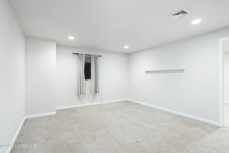 4 Belaire Drive, Jackson, NJ 08527, Jackson Township, New Jersey, United States. - Photo 3