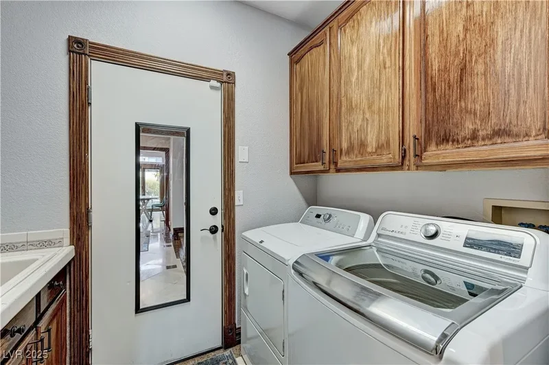 9248 Evergreen Canyon Drive, Las Vegas, NV 89134, Las Vegas, Nevada, United States. - Photo 16