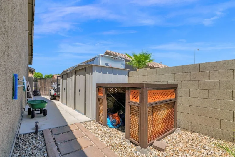 7965 W Robin Lane , Peoria, AZ 85383, Peoria, Arizona, United States. - Photo 50