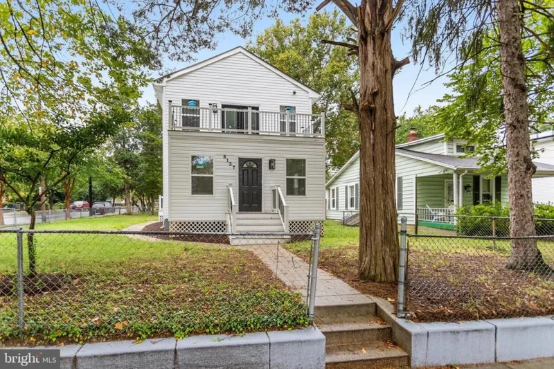 3127 G, Washington, District of Columbia, United States. - Photo 2