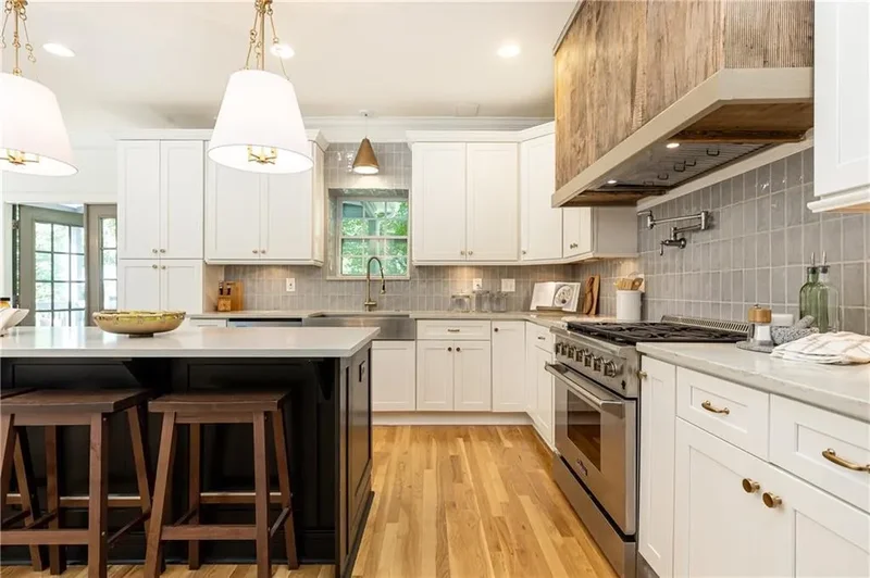 6370 River Chase Circle, Atlanta, Georgia, United States. - Photo 17