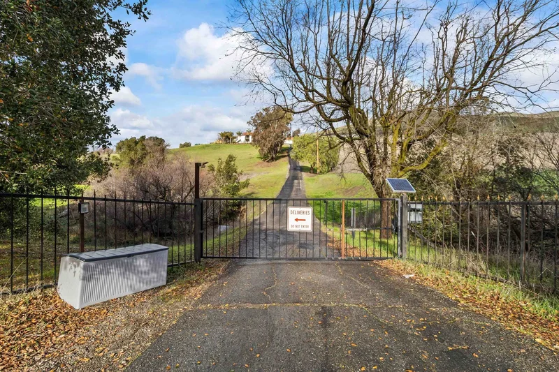 12200 Tesla Rd, Livermore, California, United States. - Photo 2