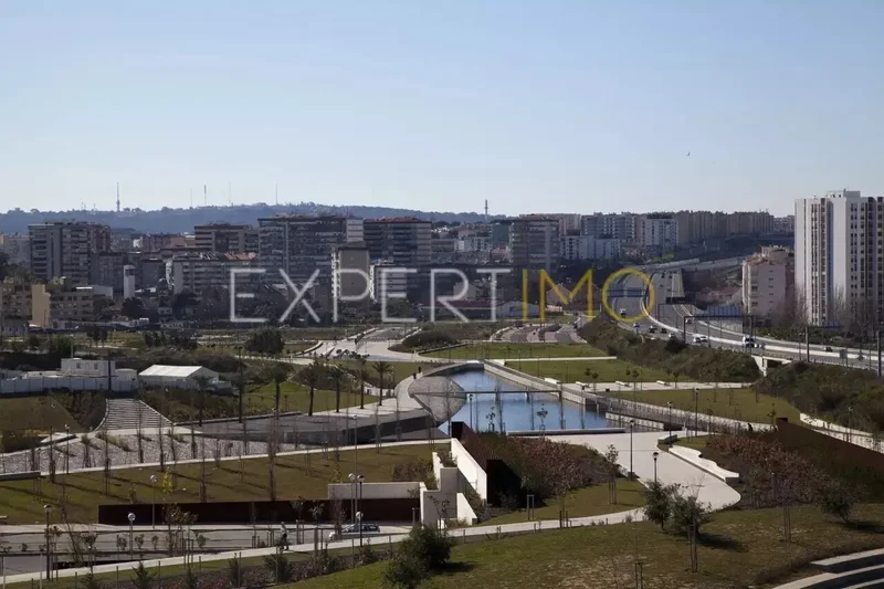 Santa Clara, Lisbon, Portugal. - Photo 15