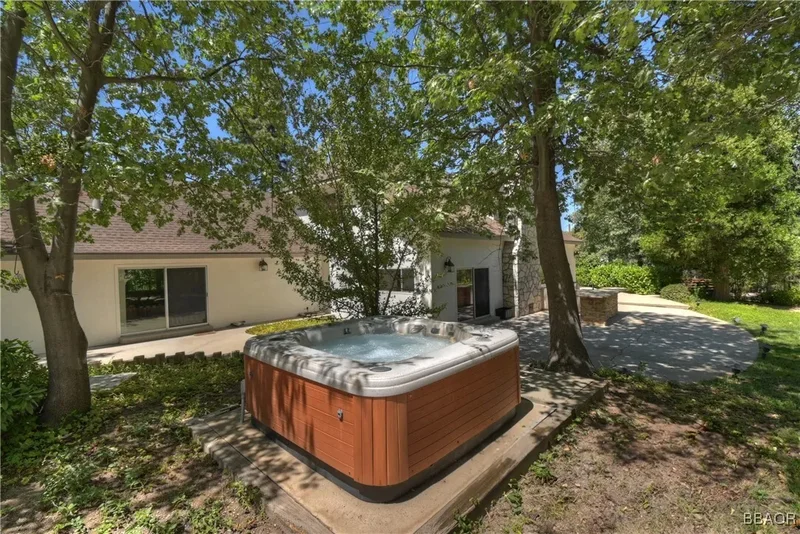 28411 North Shore Road, Lake Arrowhead, CA 92352, Lake Arrowhead, California, United States. - Photo 47