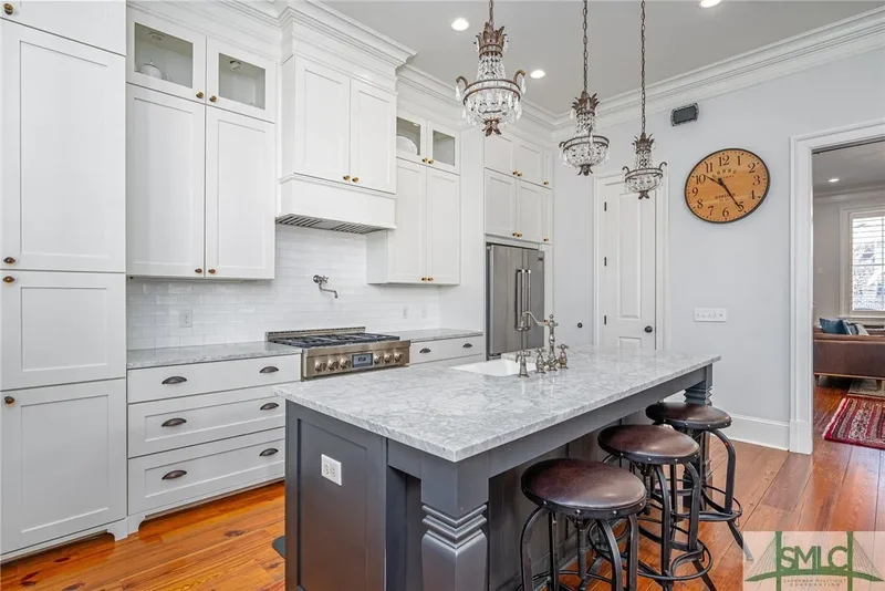 206 W Waldburg Street, Savannah, Georgia, United States. - Photo 26