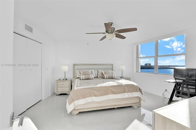 5200 N Ocean Dr 1105, Riviera Beach, Florida, United States. - Photo 30