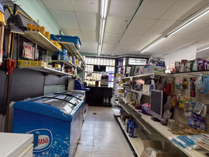 6218 Culp Street, Niagara Falls, Ontario, Canada. - Photo 8
