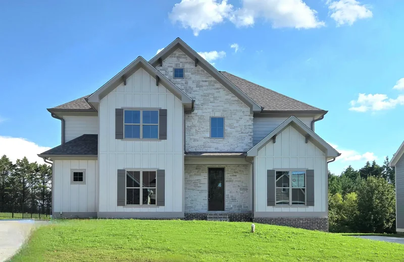 5 Bedrooms Single Family Detached
