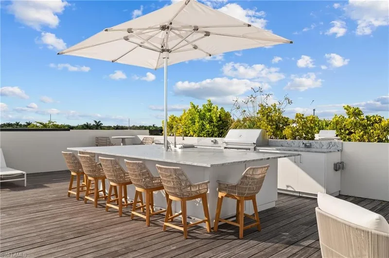 82 9th ST S, #301, Naples, FL, 34102, USA, Naples, Florida, United States. - Photo 31