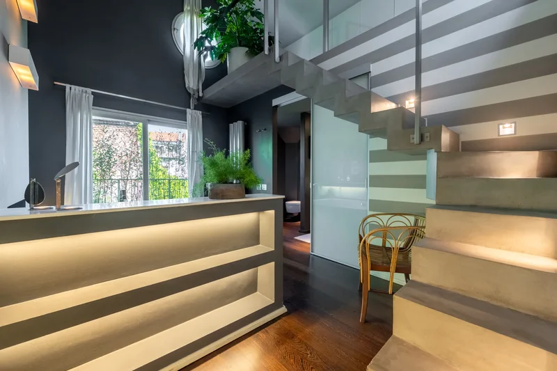 Semi-detached villa with garden in the heart of Navigli