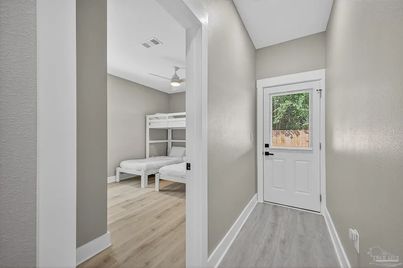 8355 Dudley Ave, Pensacola, FL 32504, Pensacola, Florida, United States. - Photo 25
