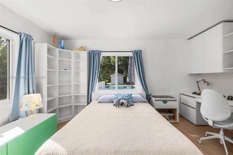 11370 NE 8th Ave, Miami, Florida, United States. - Photo 42