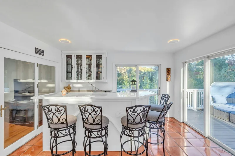19 Bay Woods Dr, Hampton Bays, New York, United States. - Photo 31