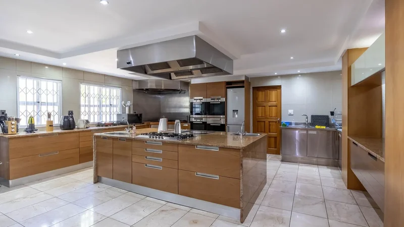 6 Hohenhort Avenue, Constantia, Cape Town, SOUTH AFRICA, Cape Town, Western Cape, South Africa. - Photo 5