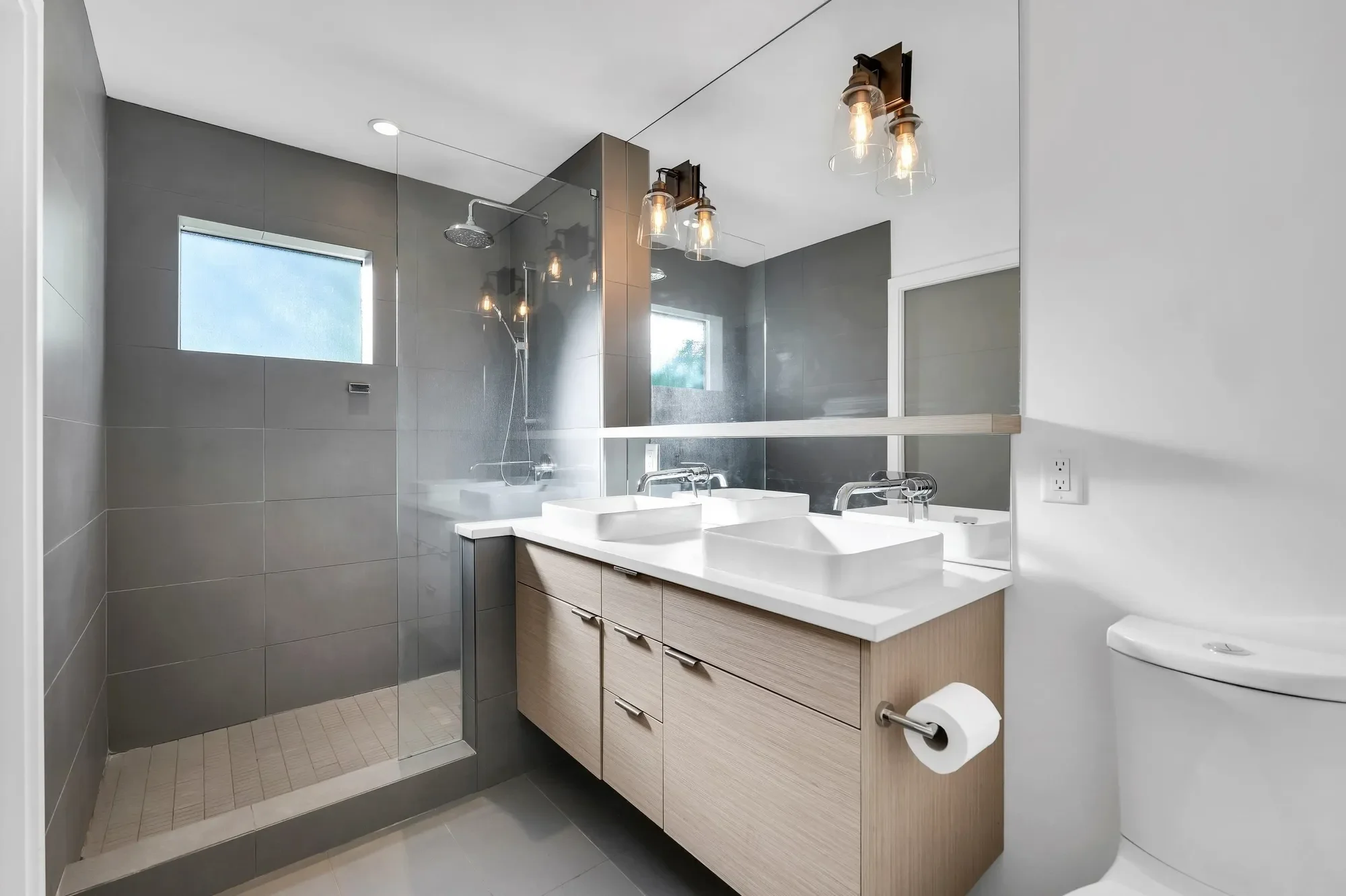 38447 Buckley Avenue 4, Squamish, British Columbia, Canada. - Photo 8