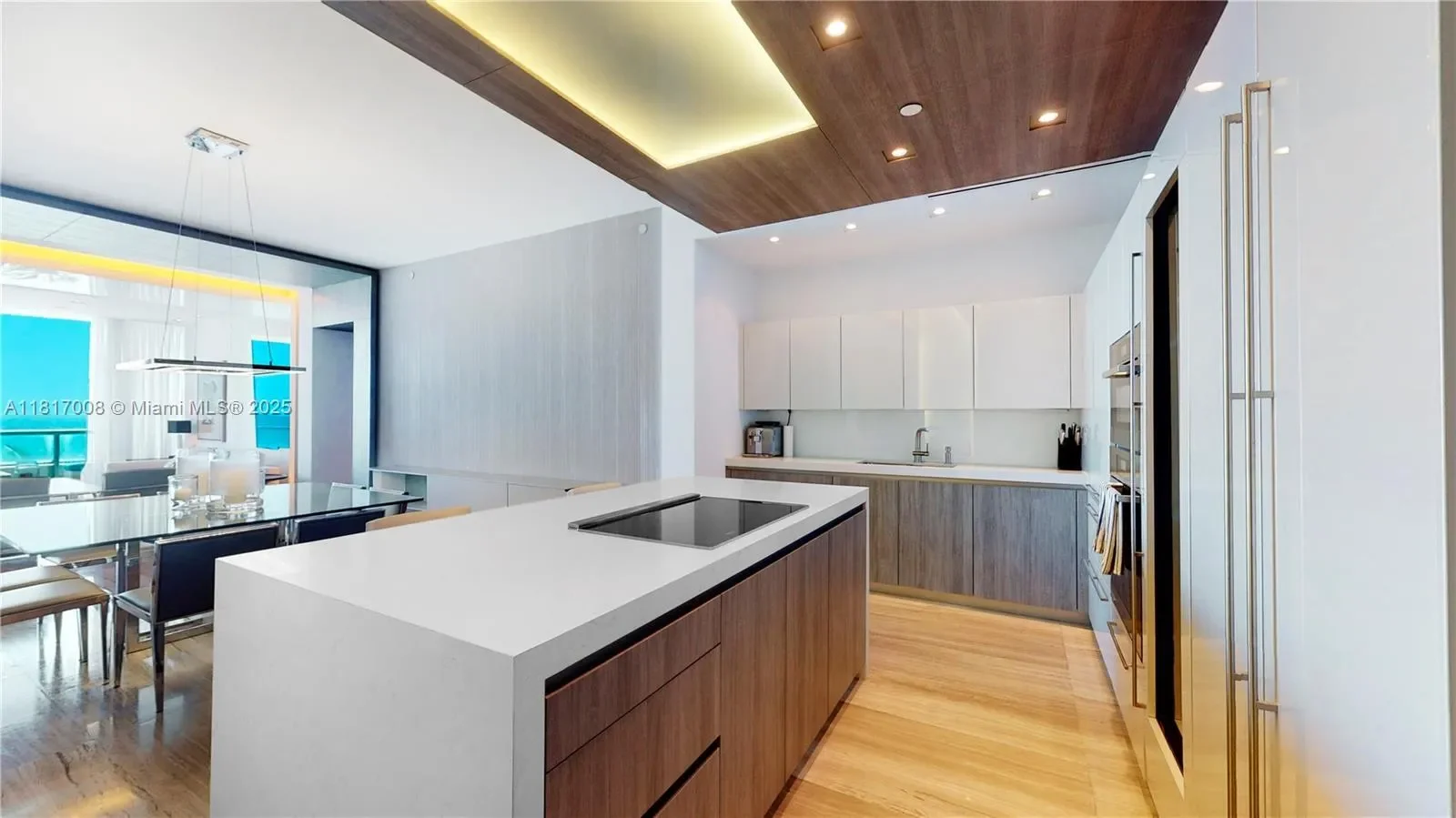 6799 Collins Ave 405, Miami Beach, Florida, United States. - Photo 5
