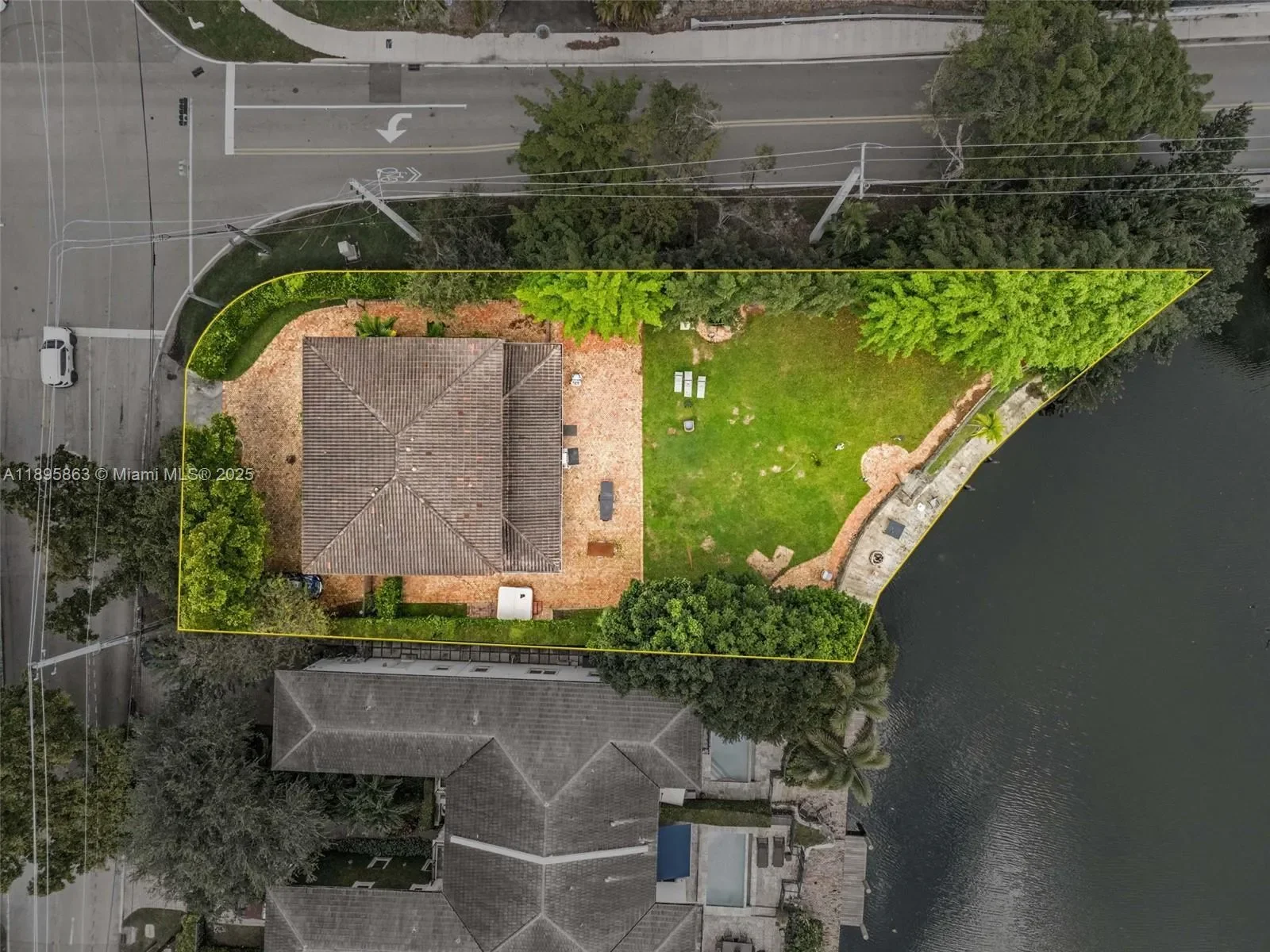 4801 University Dr, Coral Gables, Florida, United States. - Photo 4