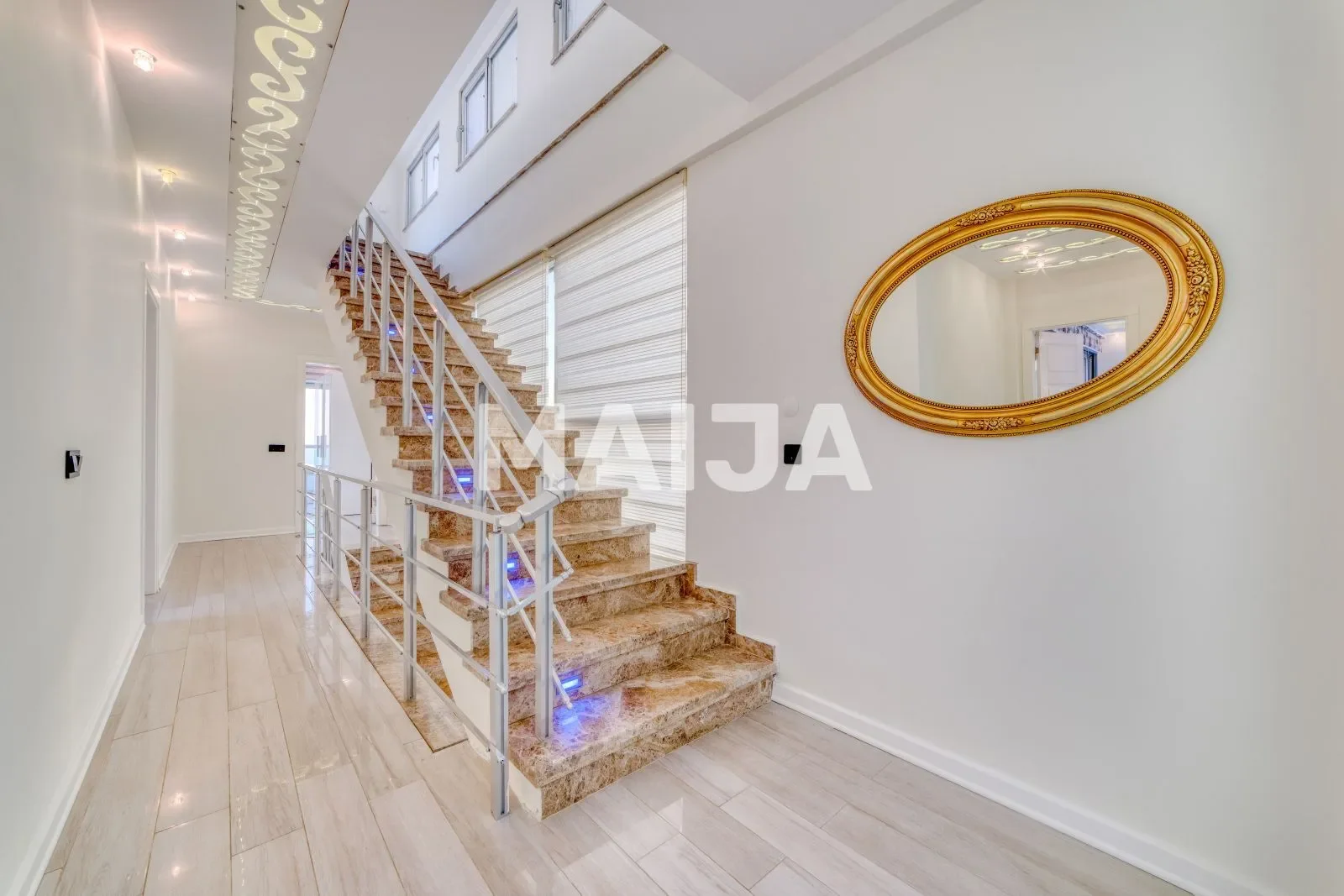 Gallery photo 6