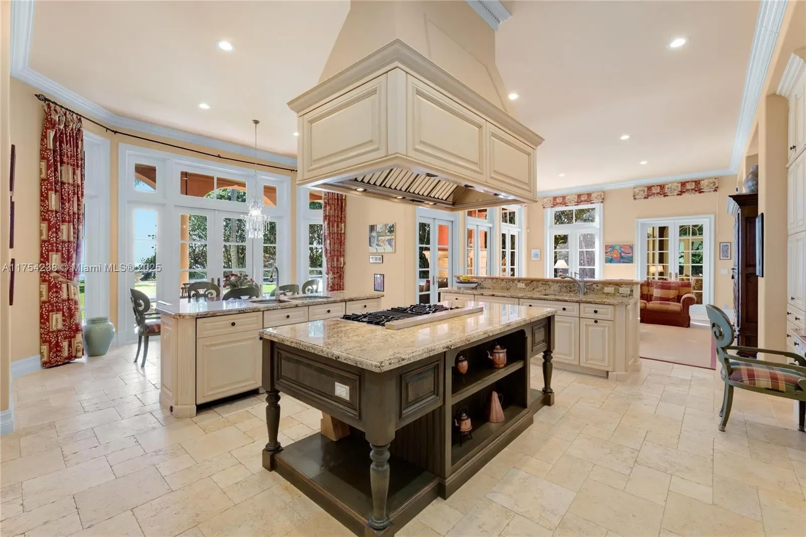 1091 Hillsboro Mile, Hillsboro Beach, Florida, United States. - Photo 11