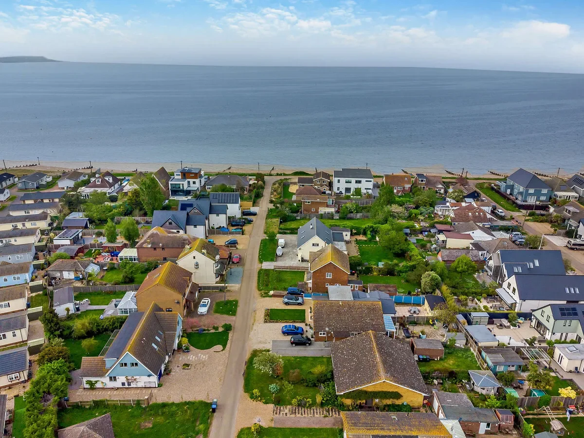 Allan Road, Whitstable, CT5, Seasalter, England, United Kingdom. - Photo 10