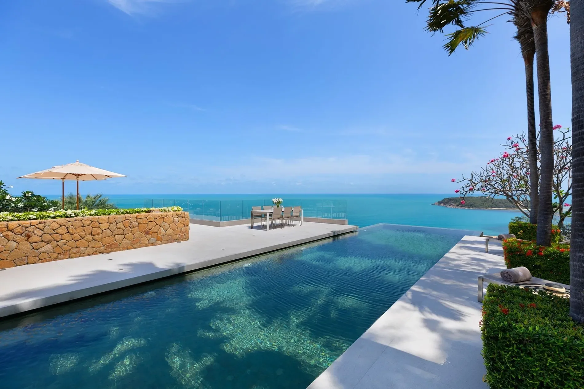 Exterior photo 9