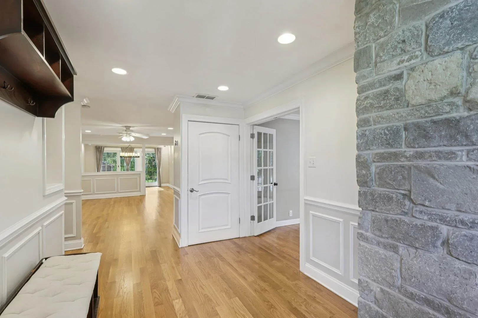 Gallery photo 12