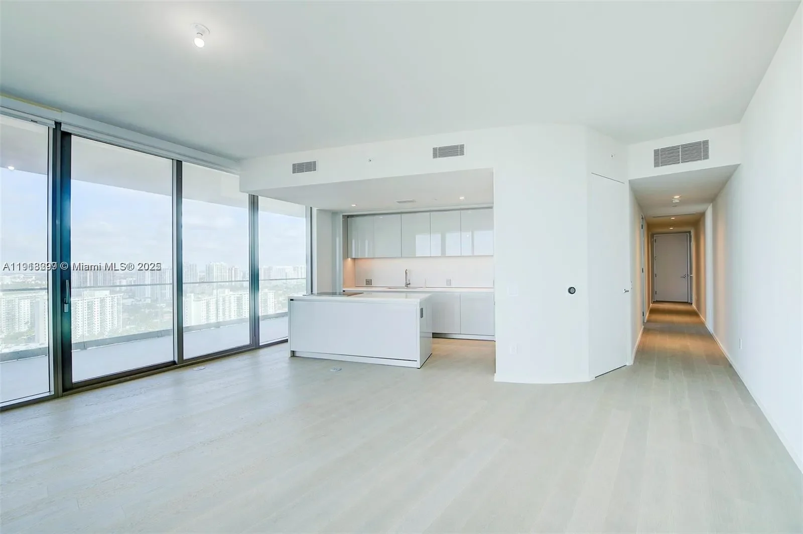 18975 Collins Ave 2205, Golden Beach, Florida, United States. - Photo 4