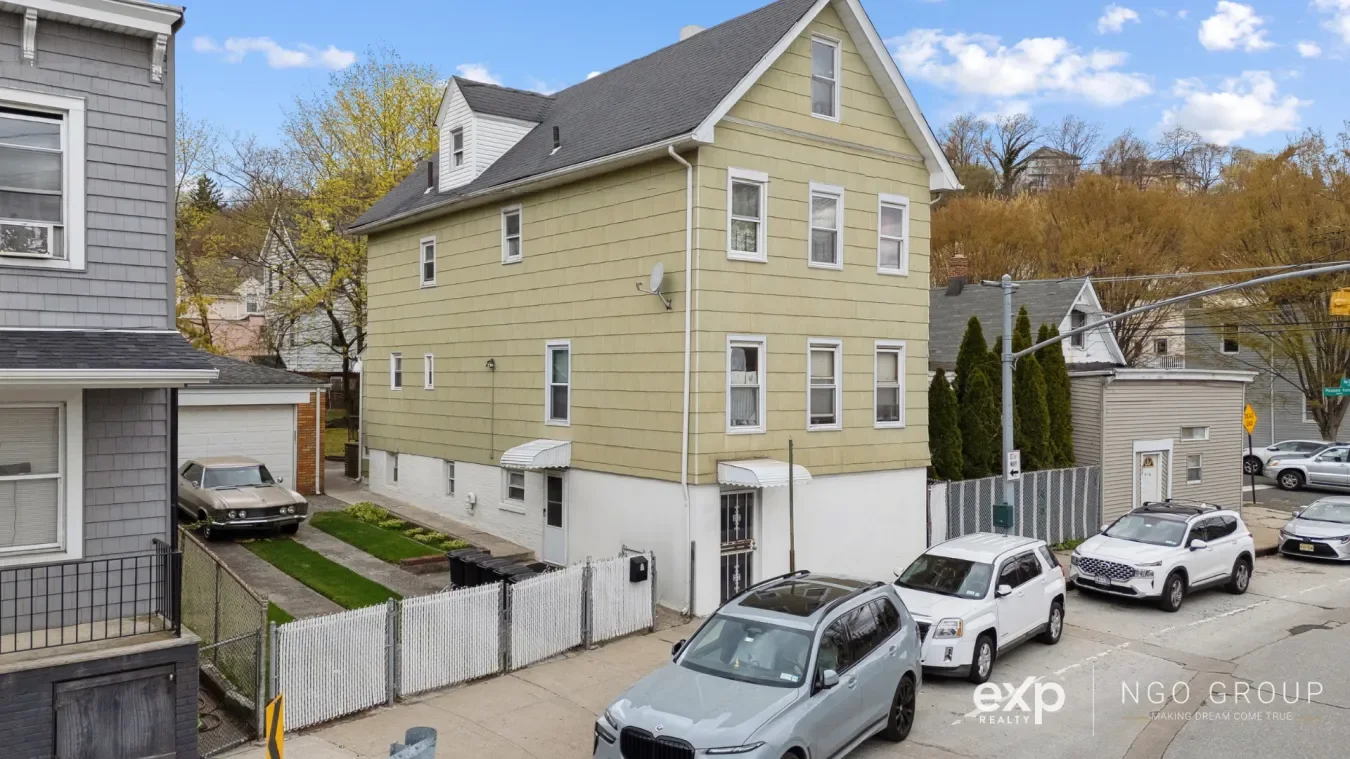 980 Van Duzer Street, New York, New York, United States. - Photo 16