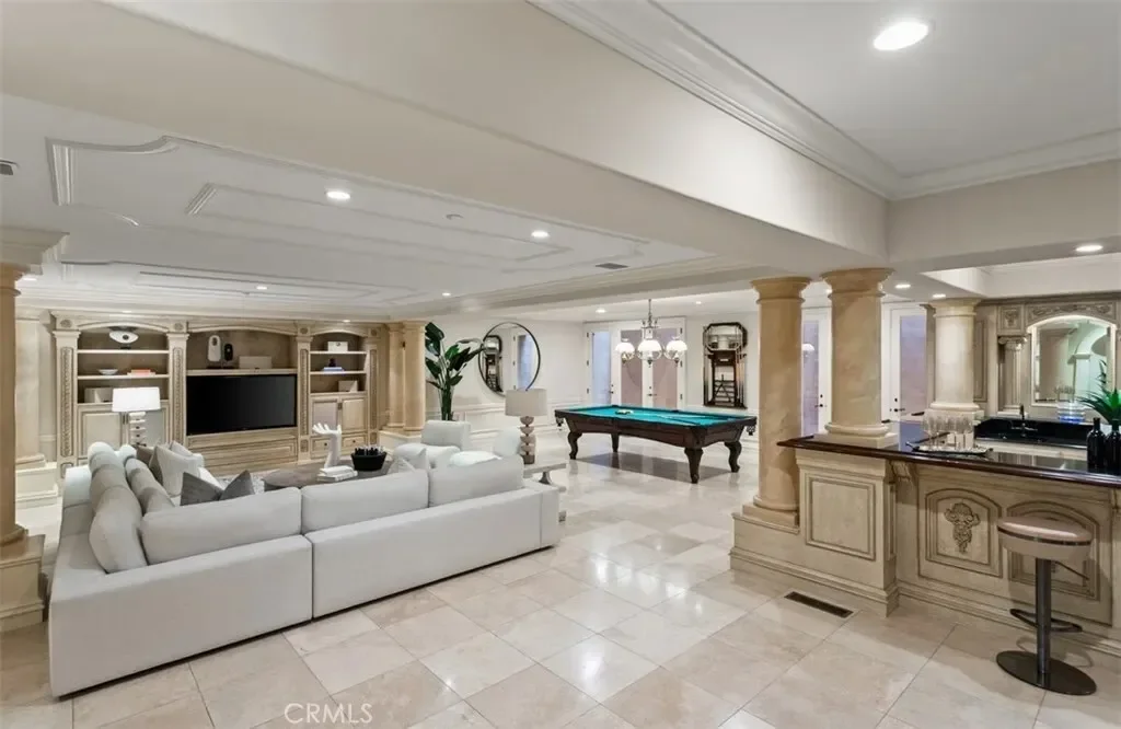 11 Shoreview, Newport Beach, California, United States. - Photo 46
