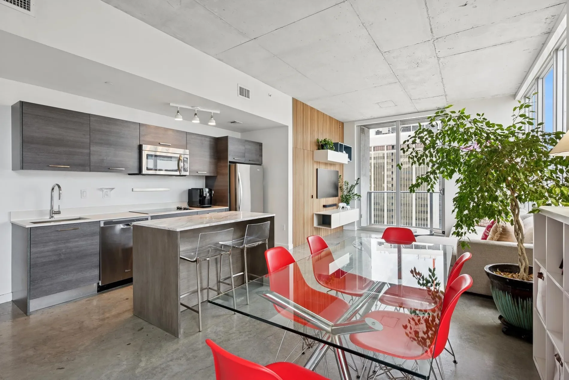 151 SE 1st St, Miami, Florida, United States. - Photo 1