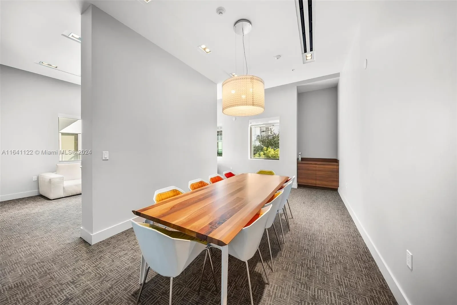 1600 SW 1st Ave 614, Miami, Florida, United States. - Photo 32