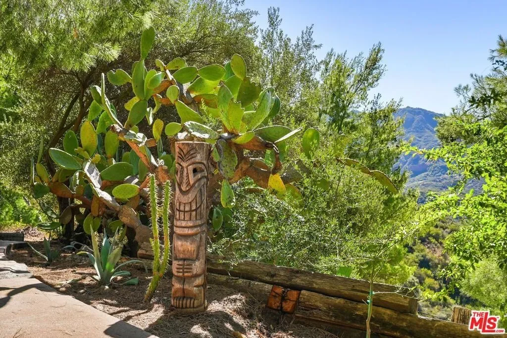 2158 Topanga Skyline Drive, Topanga, California, United States. - Photo 51