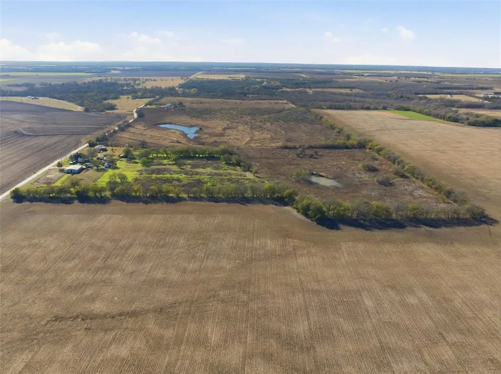 1025 County Road, Hillsboro, TX 76645, Hillsboro, Texas, United States. - Photo 15