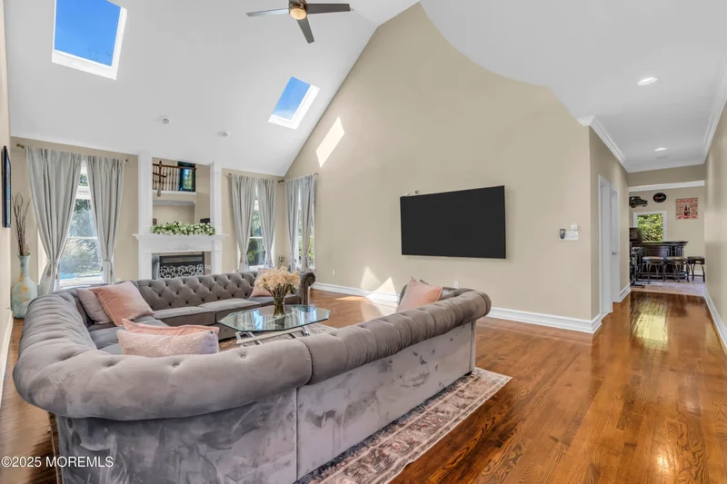 1 Fountayne Lane, Manalapan, NJ 07726, Manalapan Township, New Jersey, United States. - Photo 27